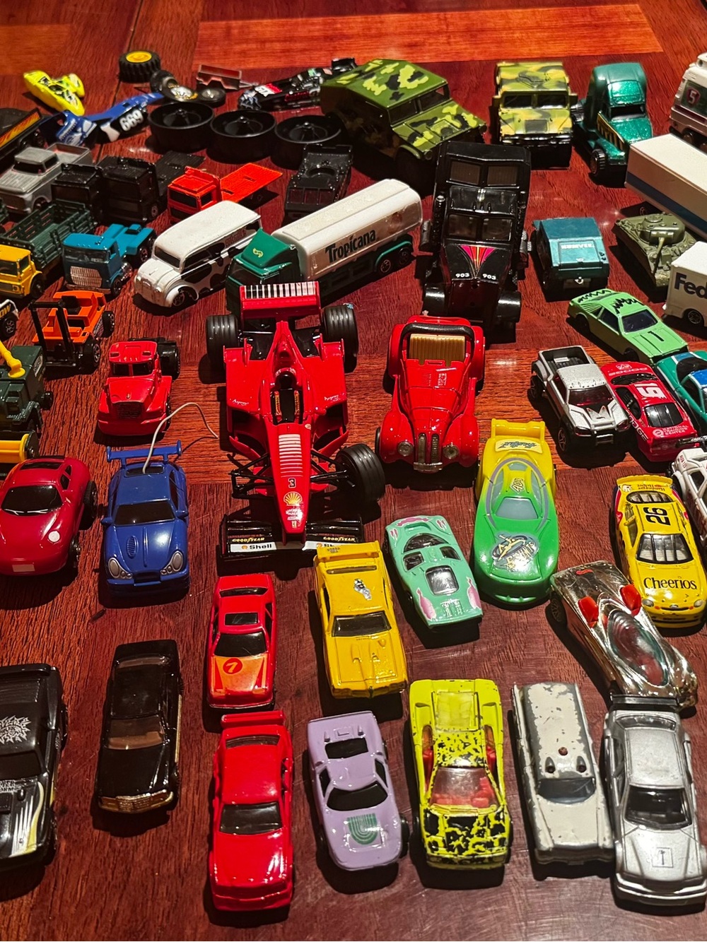 70+ Hot Wheels Matchbox Diecast Car Lot Trucks Bus Blimp ’57 Chevy New UPDATED